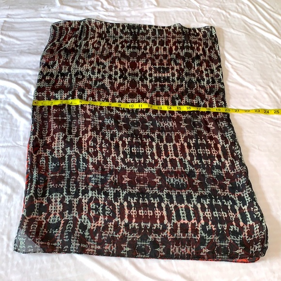 The Textile Rebels 100% silk chiffon top. - Picture 6 of 6